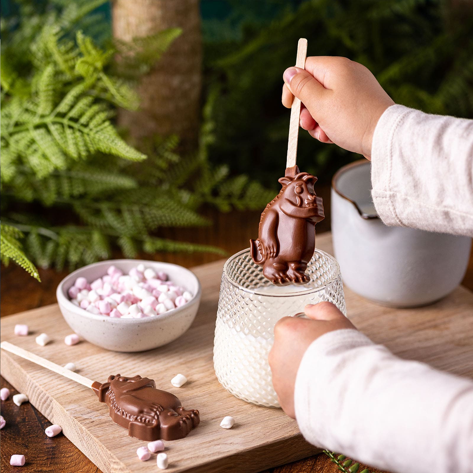 Varm choklad av chokladpinne