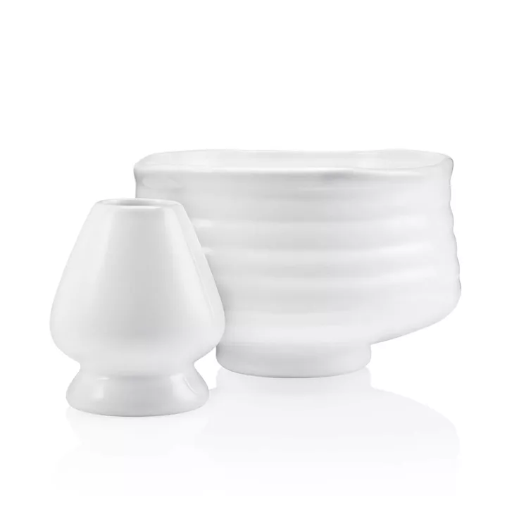 Bild på Matcha skålset i vitt – skål & vispstöd i porslin
