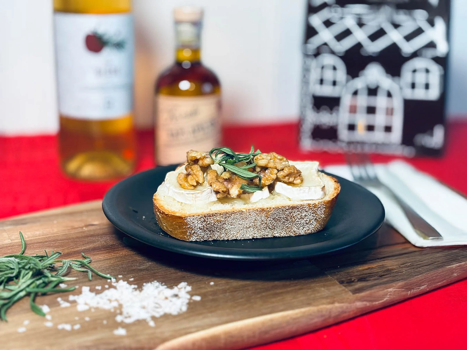 Julig-chevrétoast-med-glogglaze-recept