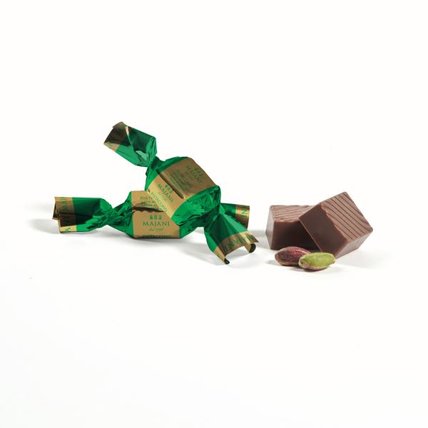 Chokladpralin med krämig pistagefyllning