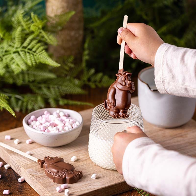 Varm choklad av chokladpinne